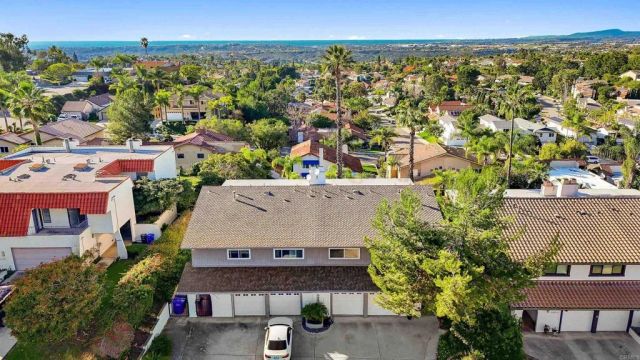 6827 El Fuerte Street, Carlsbad, CA 92009