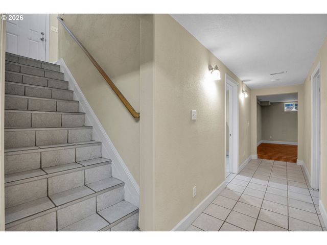 14109 Se ELLIS St, Portland, OR 97236