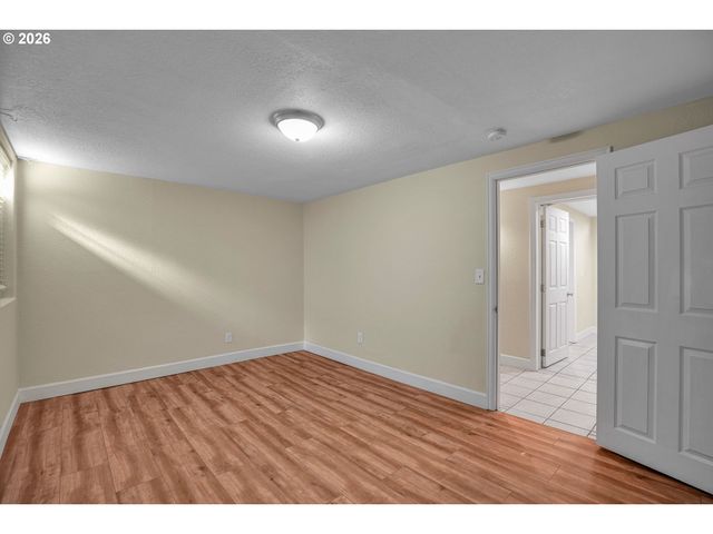 14109 Se ELLIS St, Portland, OR 97236