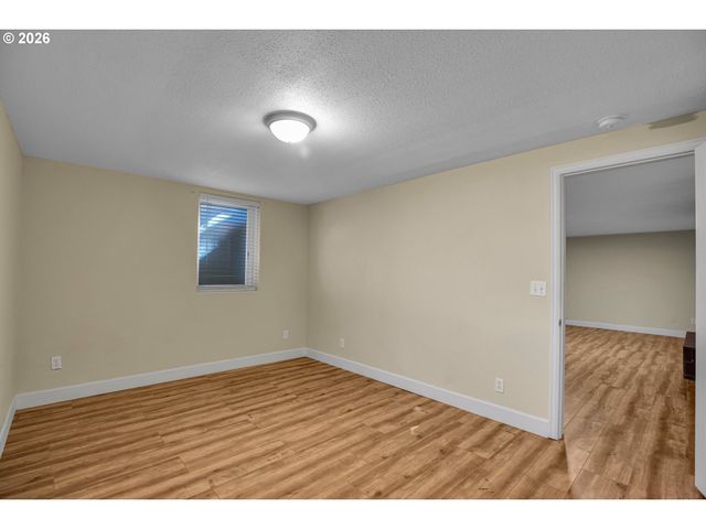 14109 Se ELLIS St, Portland, OR 97236