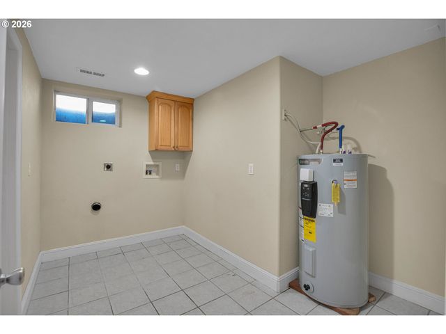 14109 Se ELLIS St, Portland, OR 97236
