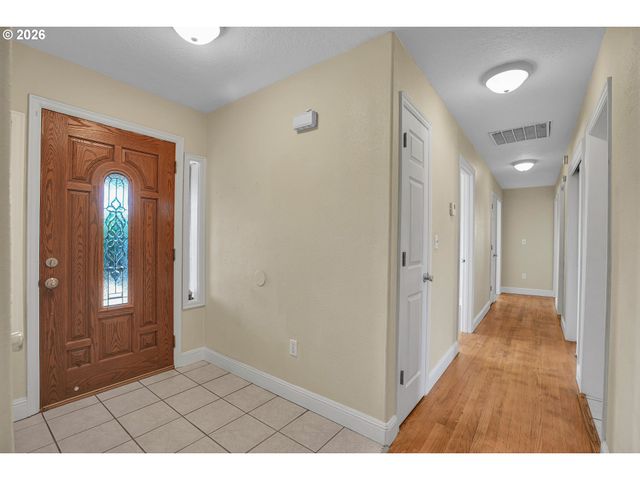 14109 Se ELLIS St, Portland, OR 97236