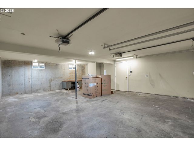 14109 Se ELLIS St, Portland, OR 97236