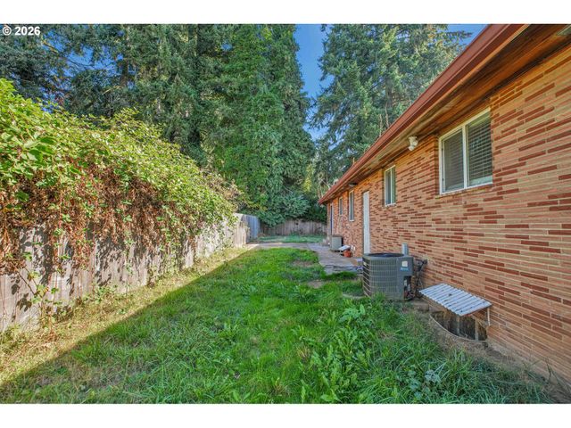 14109 Se ELLIS St, Portland, OR 97236