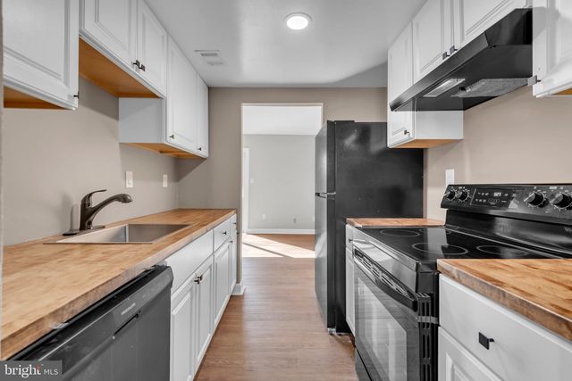 1869 ROBIN CT, Severn, MD 21144