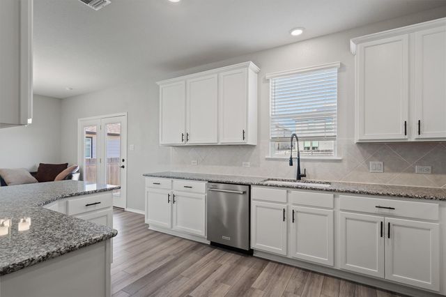 213 Sweet Autumn DR, Georgetown, TX 78626