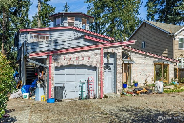 12238 NE 70th Street, Kirkland, WA 98033