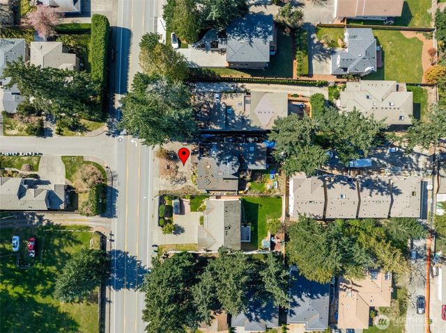 12238 NE 70th Street, Kirkland, WA 98033