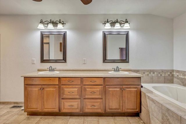 1923 E Lakeside Terrace, Mustang, OK 73064