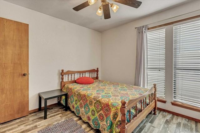 1923 E Lakeside Terrace, Mustang, OK 73064