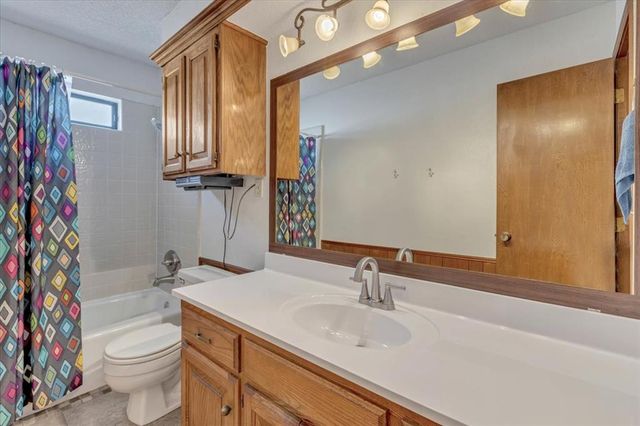 1923 E Lakeside Terrace, Mustang, OK 73064