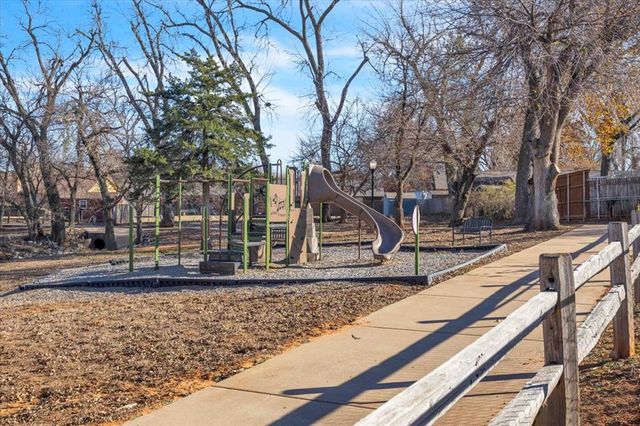 1923 E Lakeside Terrace, Mustang, OK 73064