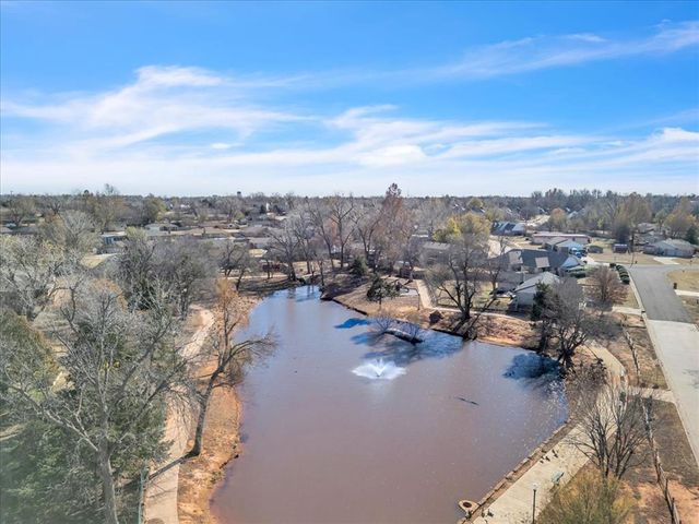 1923 E Lakeside Terrace, Mustang, OK 73064