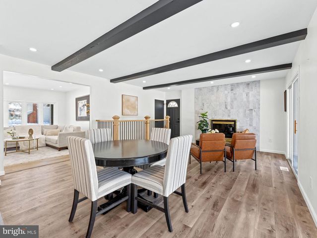 443 VALLEY RUN DR, Cherry Hill, NJ 08002