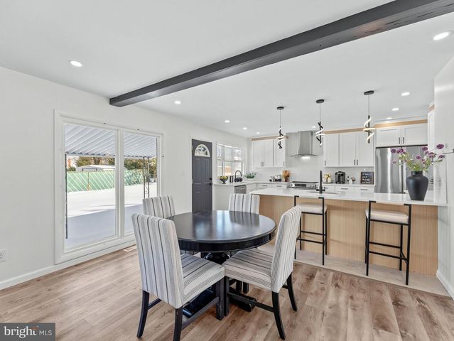 443 VALLEY RUN DR, Cherry Hill, NJ 08002