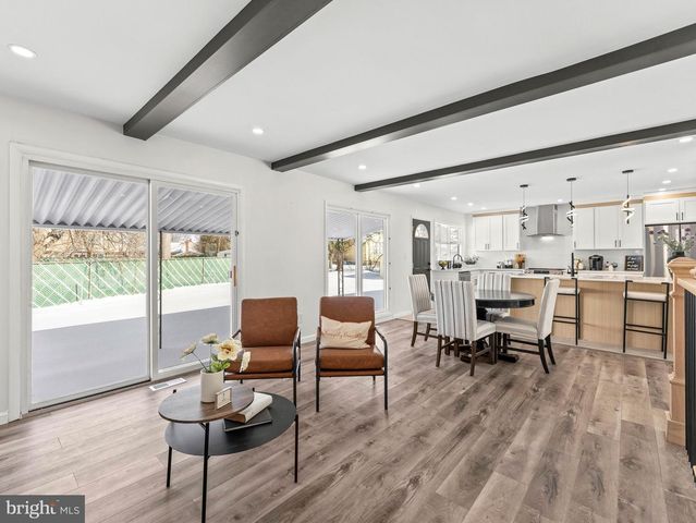 443 VALLEY RUN DR, Cherry Hill, NJ 08002