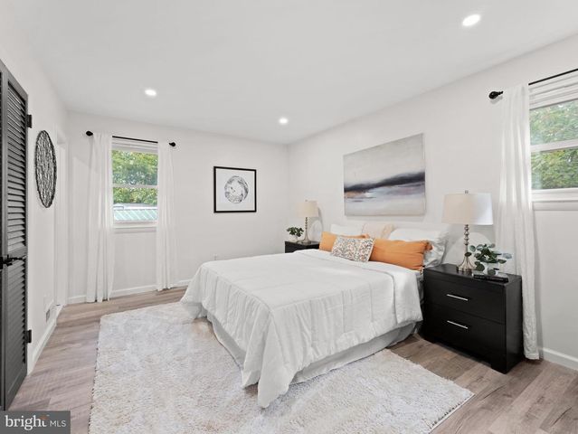 443 VALLEY RUN DR, Cherry Hill, NJ 08002