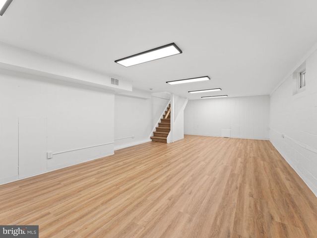 443 VALLEY RUN DR, Cherry Hill, NJ 08002