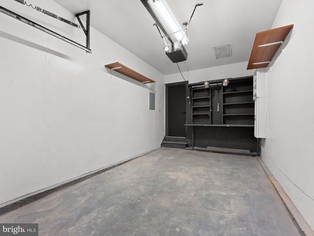 443 VALLEY RUN DR, Cherry Hill, NJ 08002