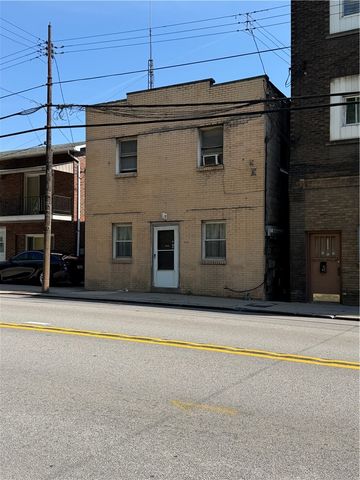 926 Island Avenue, Mckees Rocks, PA 15136