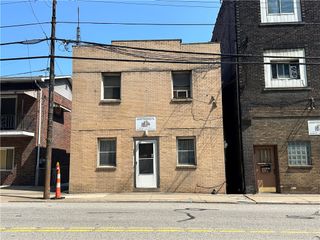 926 Island Avenue, Mckees Rocks, PA 15136