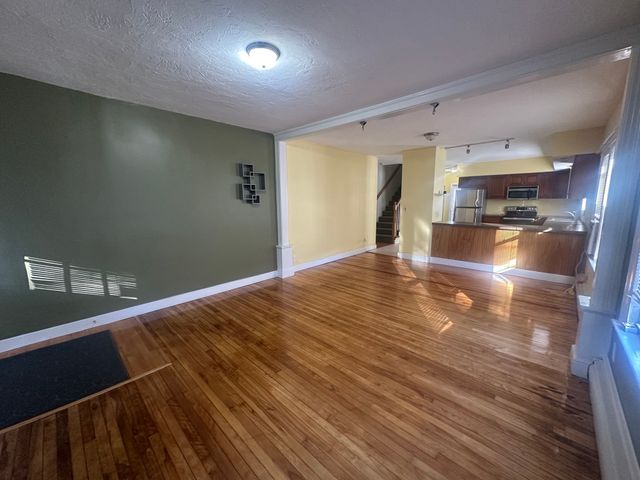 42 Ernest Ave, Worcester, MA 01604