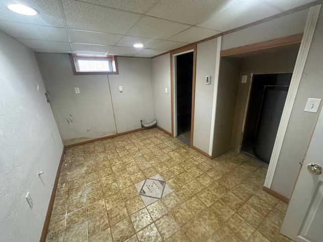 42 Ernest Ave, Worcester, MA 01604