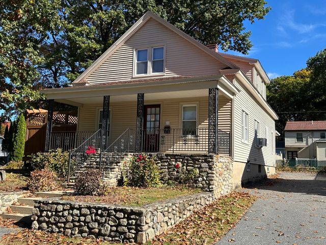 42 Ernest Ave, Worcester, MA 01604