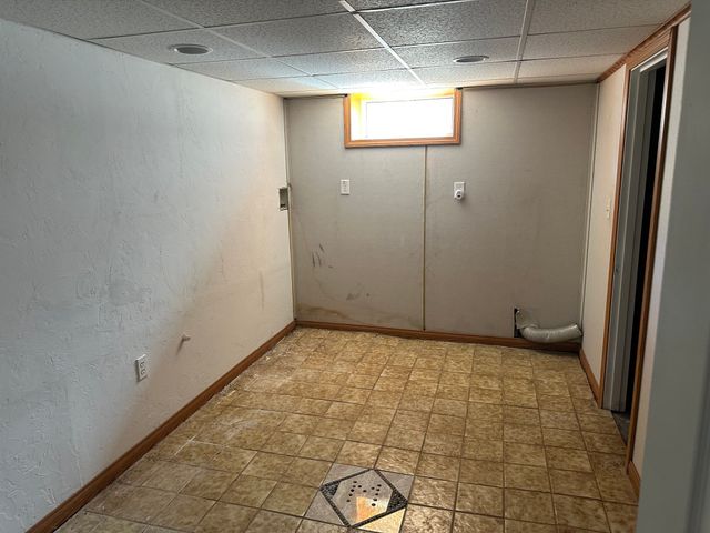 42 Ernest Ave, Worcester, MA 01604