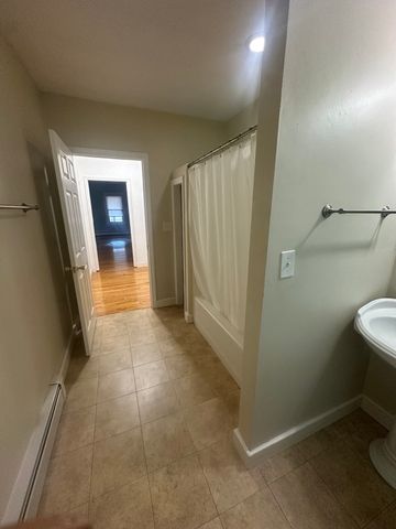 42 Ernest Ave, Worcester, MA 01604