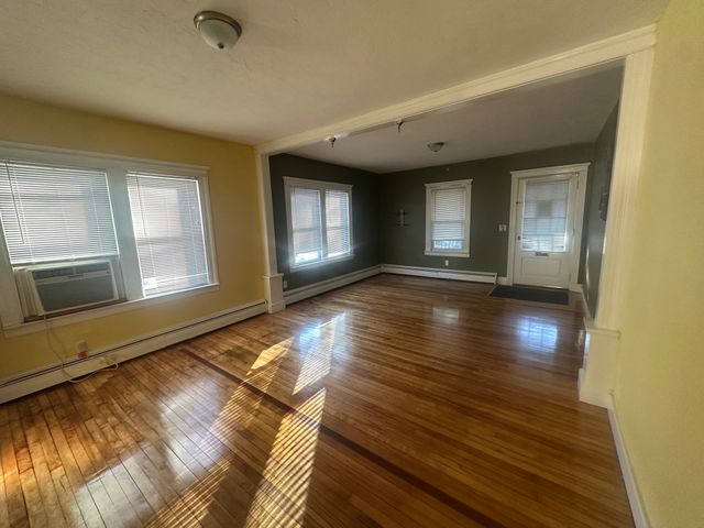 42 Ernest Ave, Worcester, MA 01604