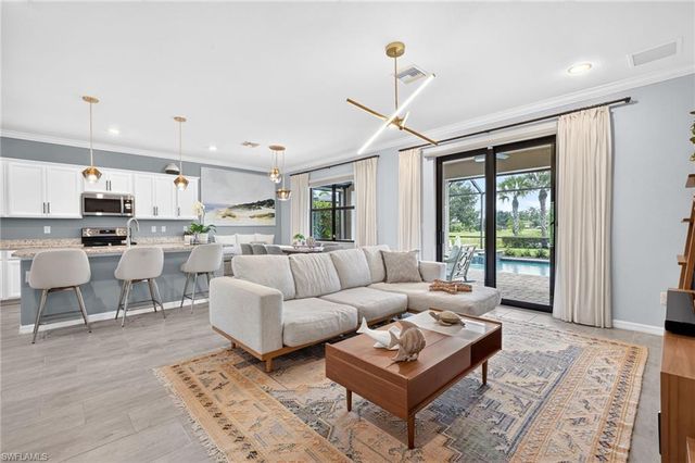 19817 Bittersweet LN, Estero, FL 33928
