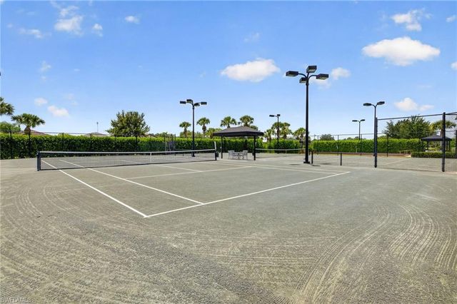 19817 Bittersweet LN, Estero, FL 33928