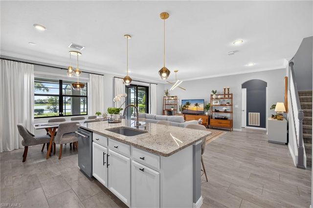 19817 Bittersweet LN, Estero, FL 33928