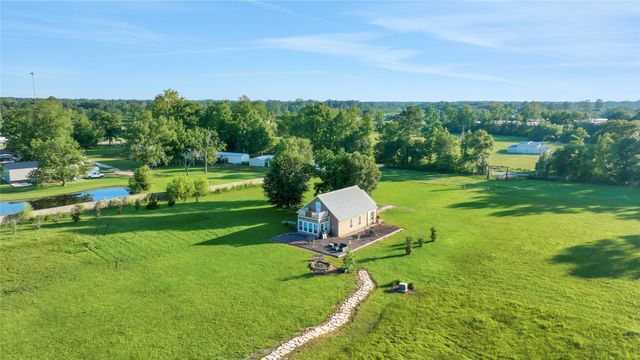 105 County Road 2239, Cleveland, TX 77327