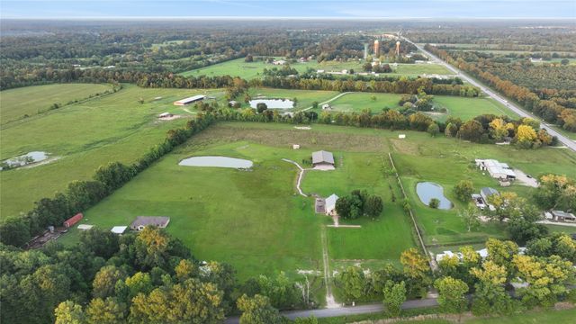 105 County Road 2239, Cleveland, TX 77327
