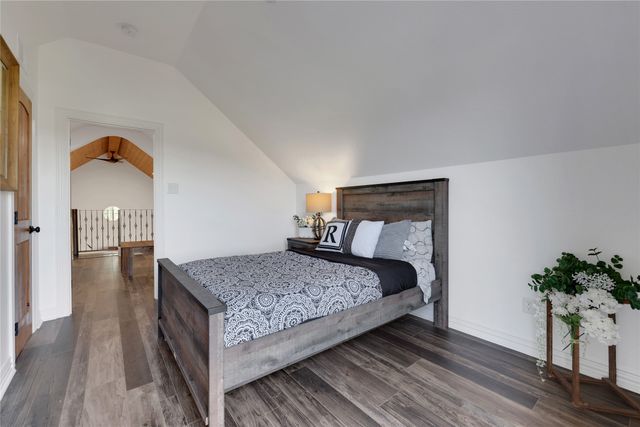 105 County Road 2239, Cleveland, TX 77327