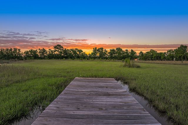 105 County Road 2239, Cleveland, TX 77327