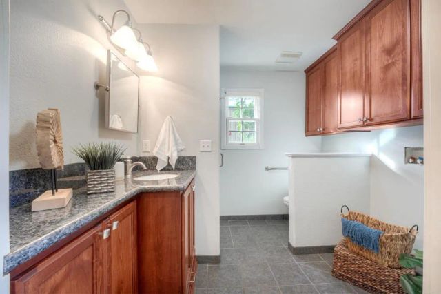 2234 Mira Sol Drive, Vista, CA 92084