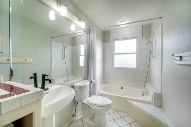 2234 Mira Sol Drive, Vista, CA 92084