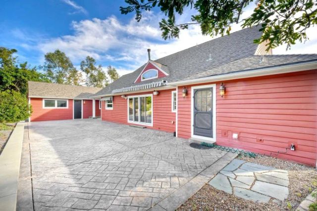 2234 Mira Sol Drive, Vista, CA 92084