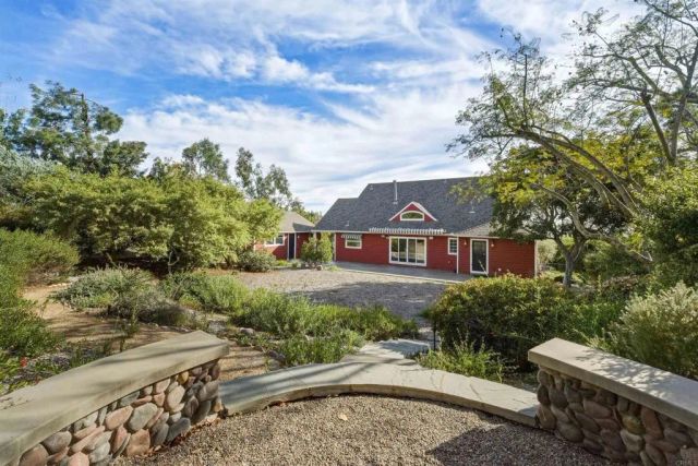 2234 Mira Sol Drive, Vista, CA 92084