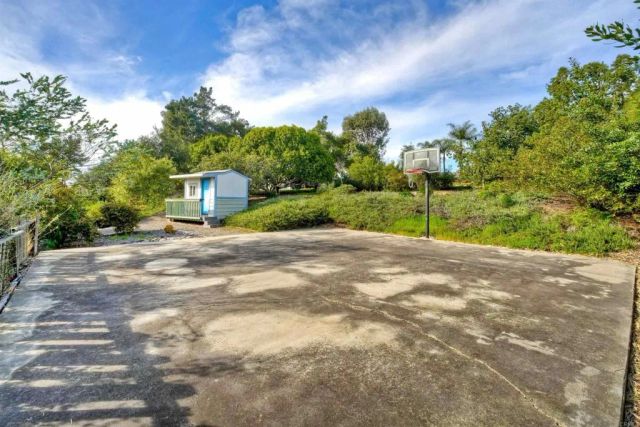 2234 Mira Sol Drive, Vista, CA 92084