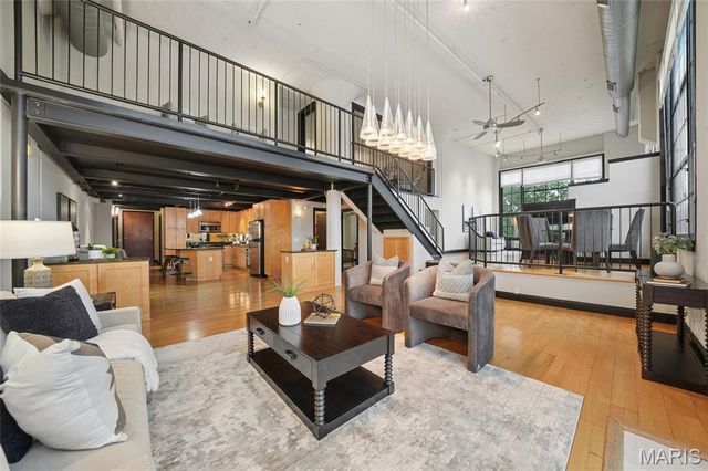 4200 Laclede Avenue 203, St Louis, MO 63108