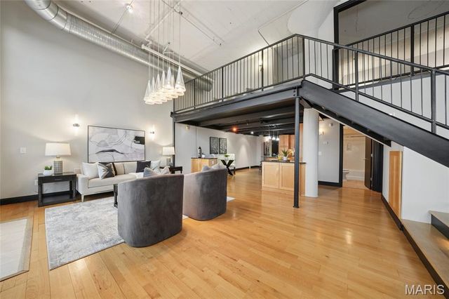 4200 Laclede Avenue 203, St Louis, MO 63108