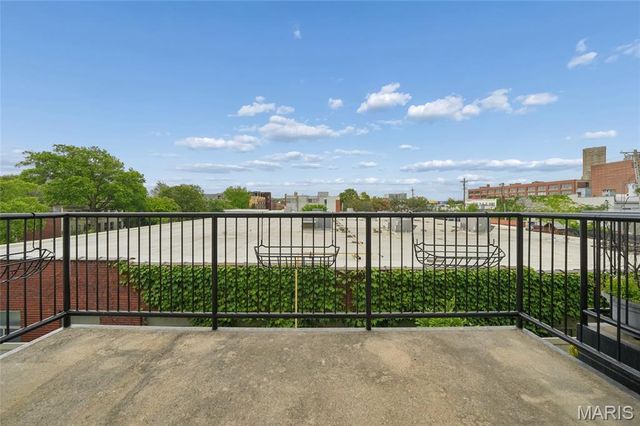 4200 Laclede Avenue 203, St Louis, MO 63108