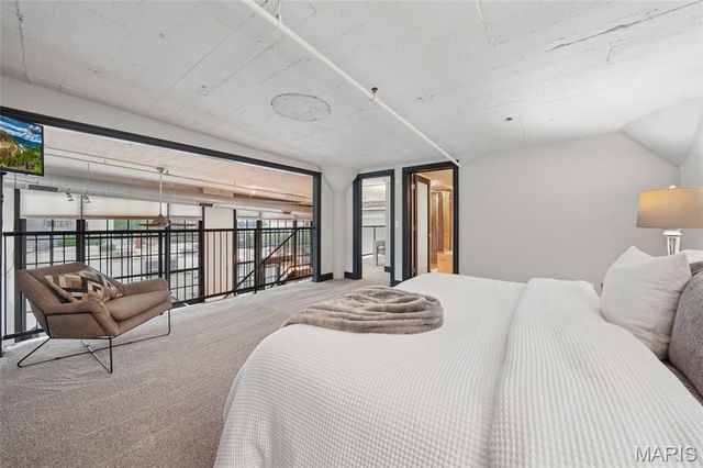 4200 Laclede Avenue 203, St Louis, MO 63108