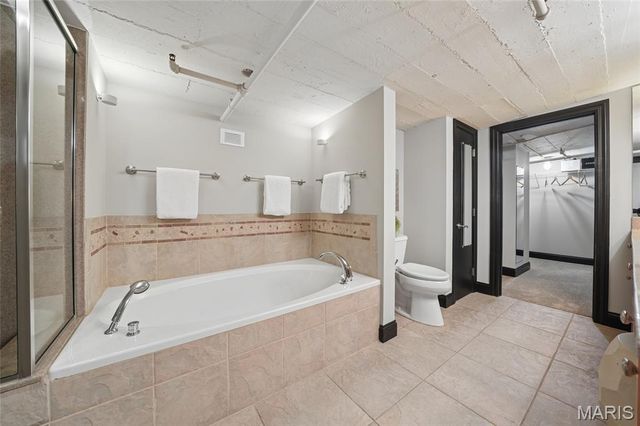 4200 Laclede Avenue 203, St Louis, MO 63108