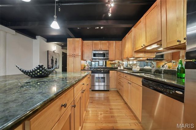 4200 Laclede Avenue 203, St Louis, MO 63108