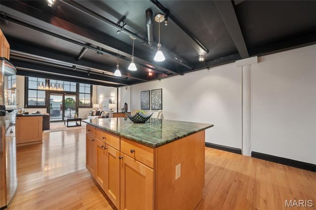 4200 Laclede Avenue 203, St Louis, MO 63108